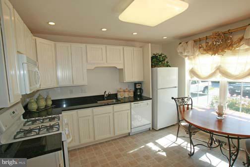 605 Country Club Road Rehoboth Beach, DE 19971 - Photo 8 of 22 Kitchen