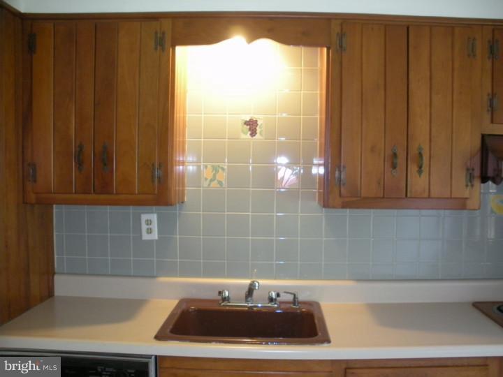 415 Wyndon Road Ambler, PA 19002 - Photo 10 of 21 Kitchen