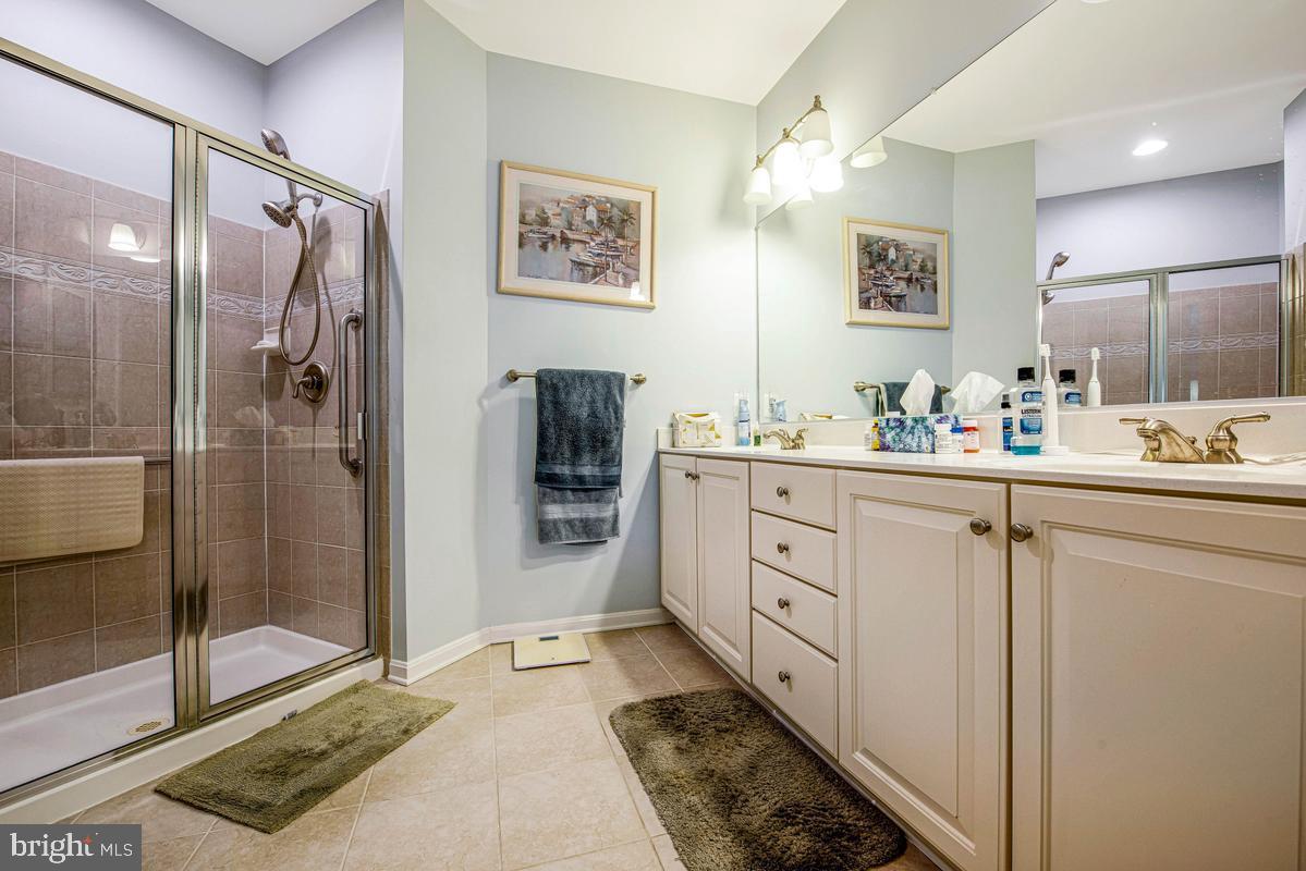 7335 Brookview Road, Unit 303 Elkridge, MD 21075 - Photo 23 of 50 Primary Bath