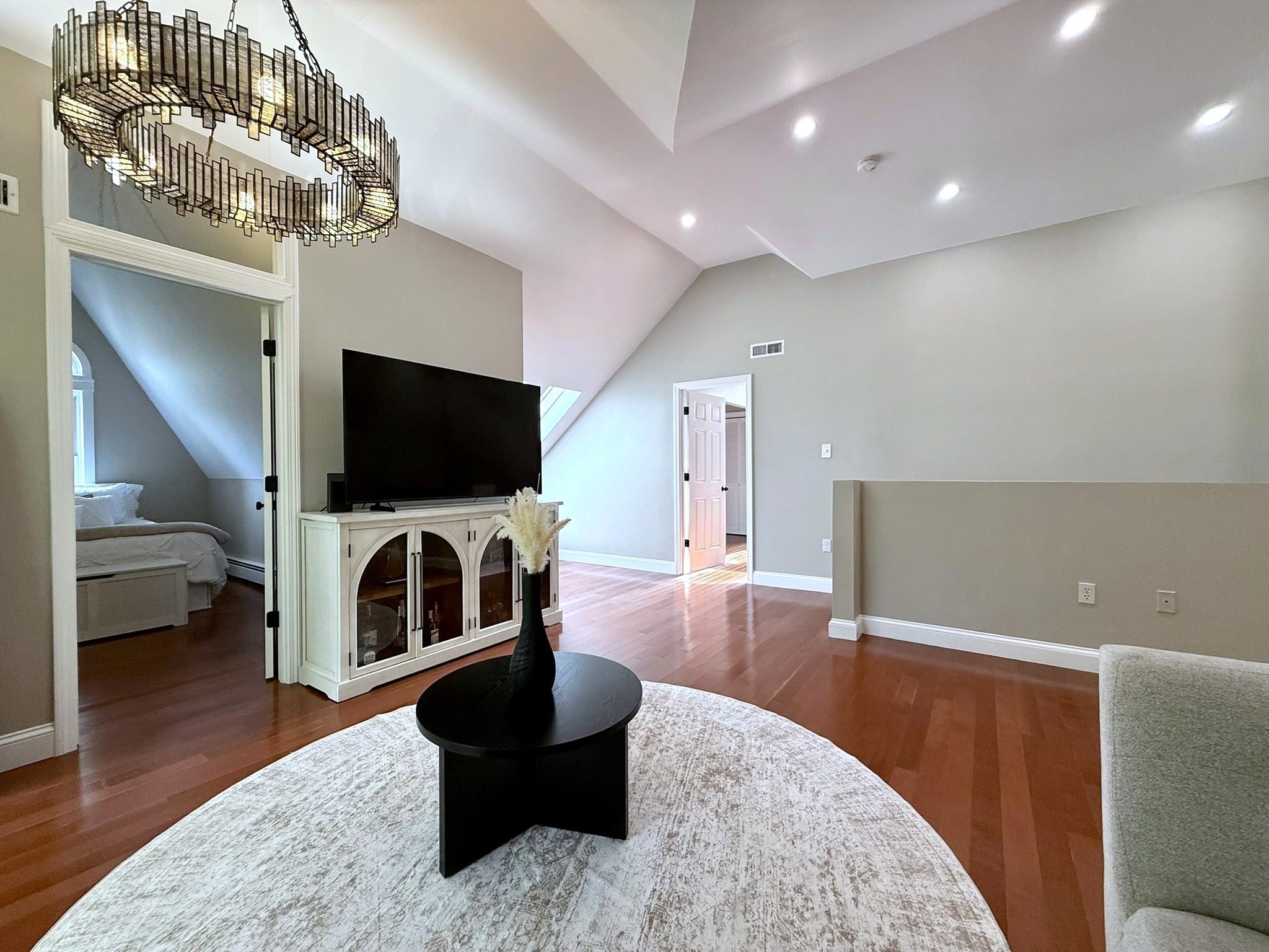 40 Chestnut Street, Unit 3 Andover, MA 01810 - Photo 3 of 26 Gallery Image 3