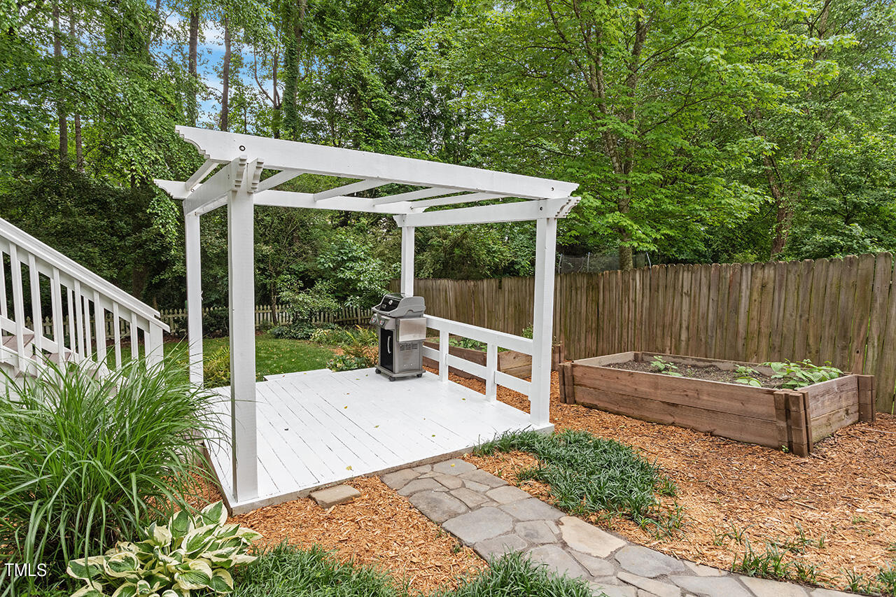 2604 Clerestory Place_05
