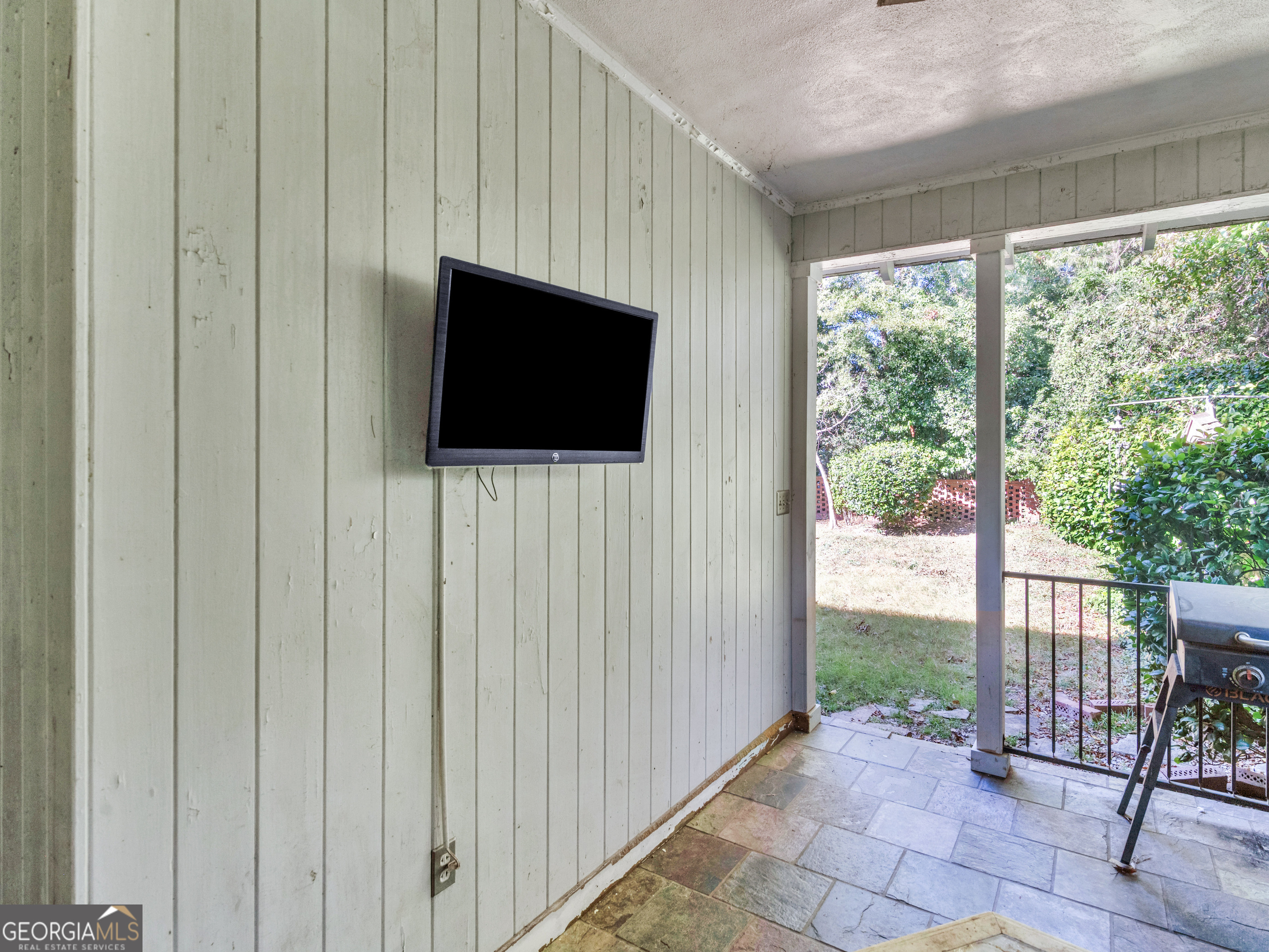 192 Corbin Avenue Macon, GA 31204 - Photo 35 of 35 a view of a livingroom with furniture