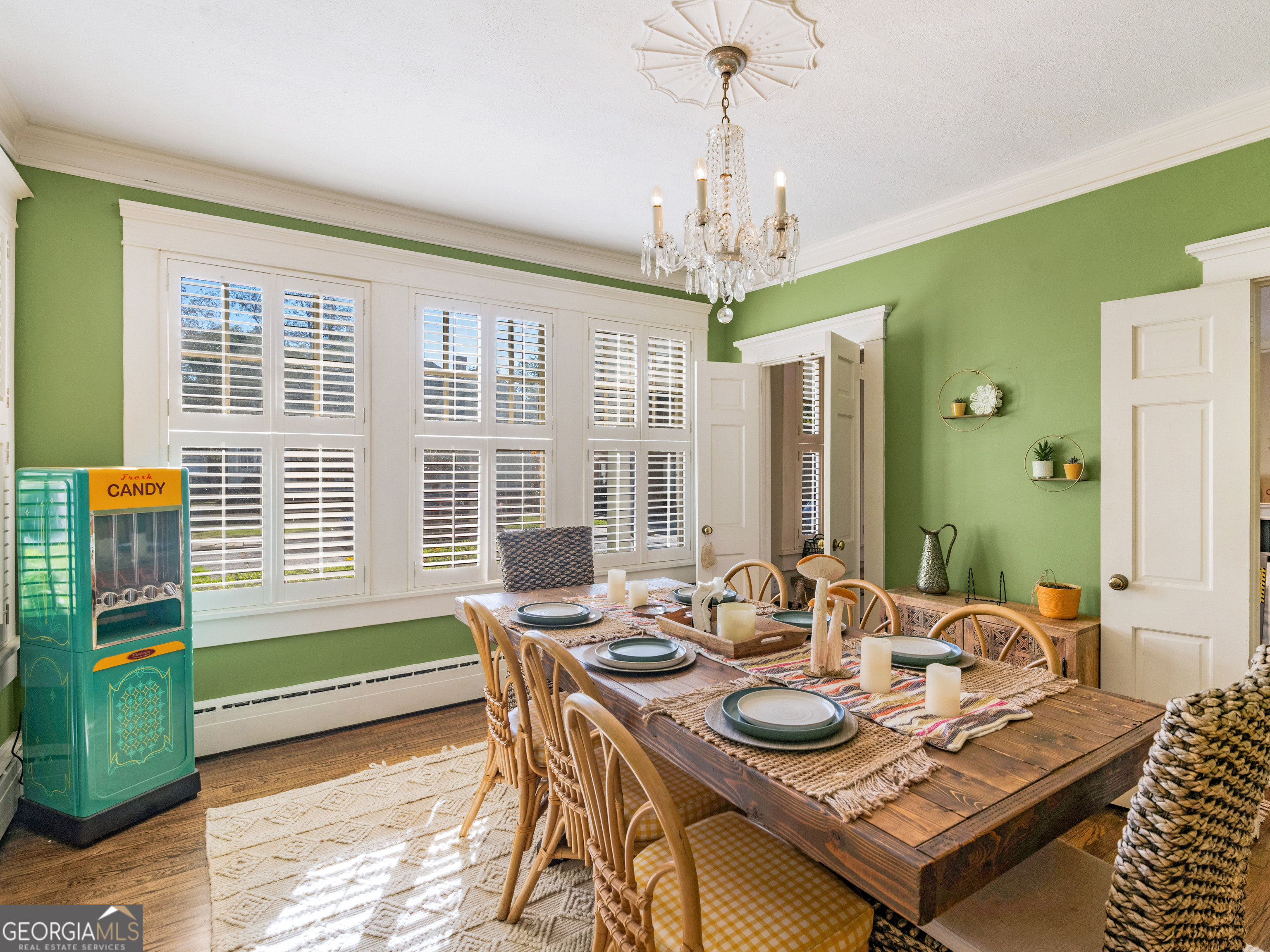 192 Corbin Avenue Macon, GA 31204 - Photo 10 of 35 a view of a dining room with furniture window and wooden floor