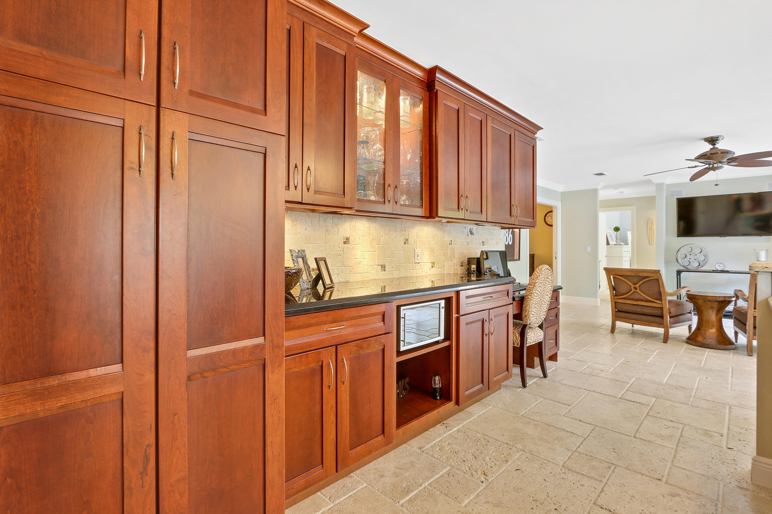 116 Bonefish Circle Jupiter, FL 33477 - Photo 9 of 20 116 Bonefish Cir Unit 104-print-010-9-Ki