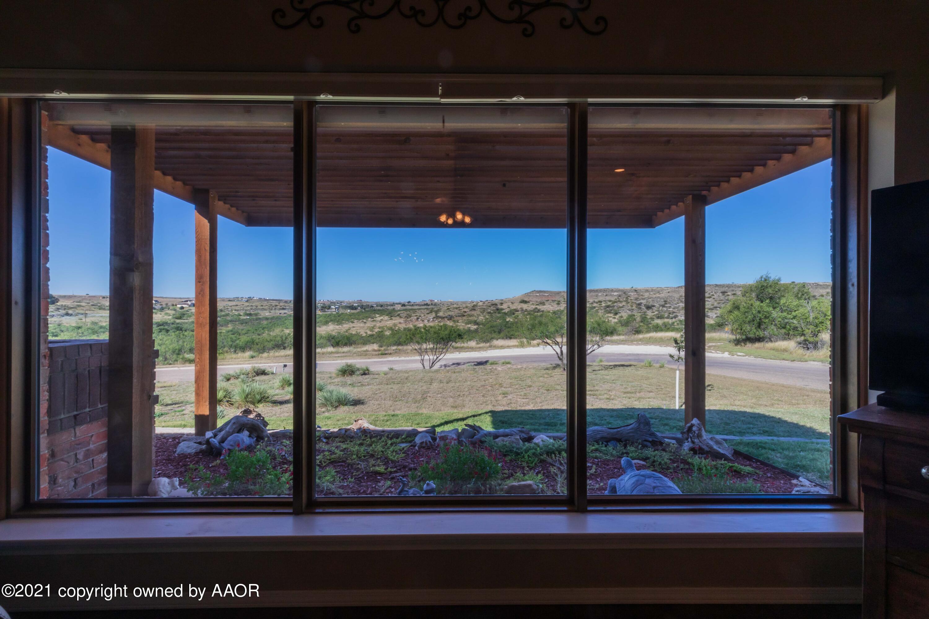 4 Stonebridge Gate Road Amarillo, TX 79124 - Photo 14 of 53 LIVING ROOM VIEW 5