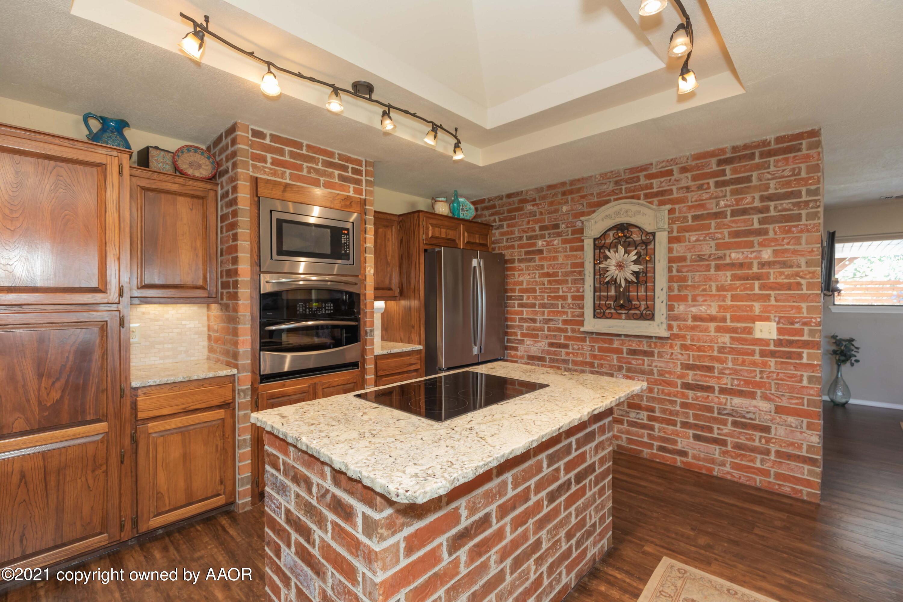 4 Stonebridge Gate Road Amarillo, TX 79124 - Photo 20 of 53 KITCHEN VIEW 6