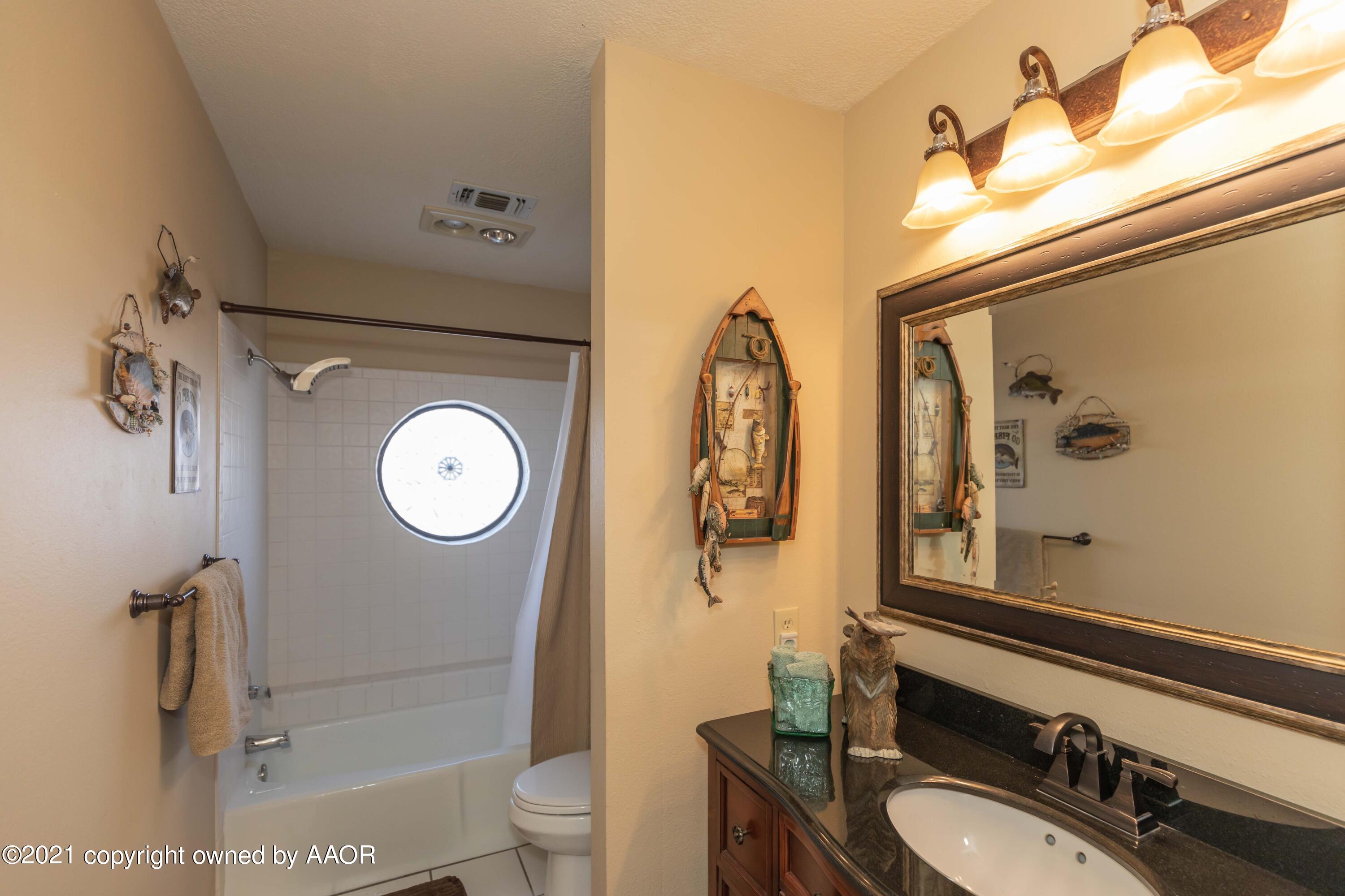 4 Stonebridge Gate Road Amarillo, TX 79124 - Photo 41 of 53 BATHROOM 2 VIEW 1