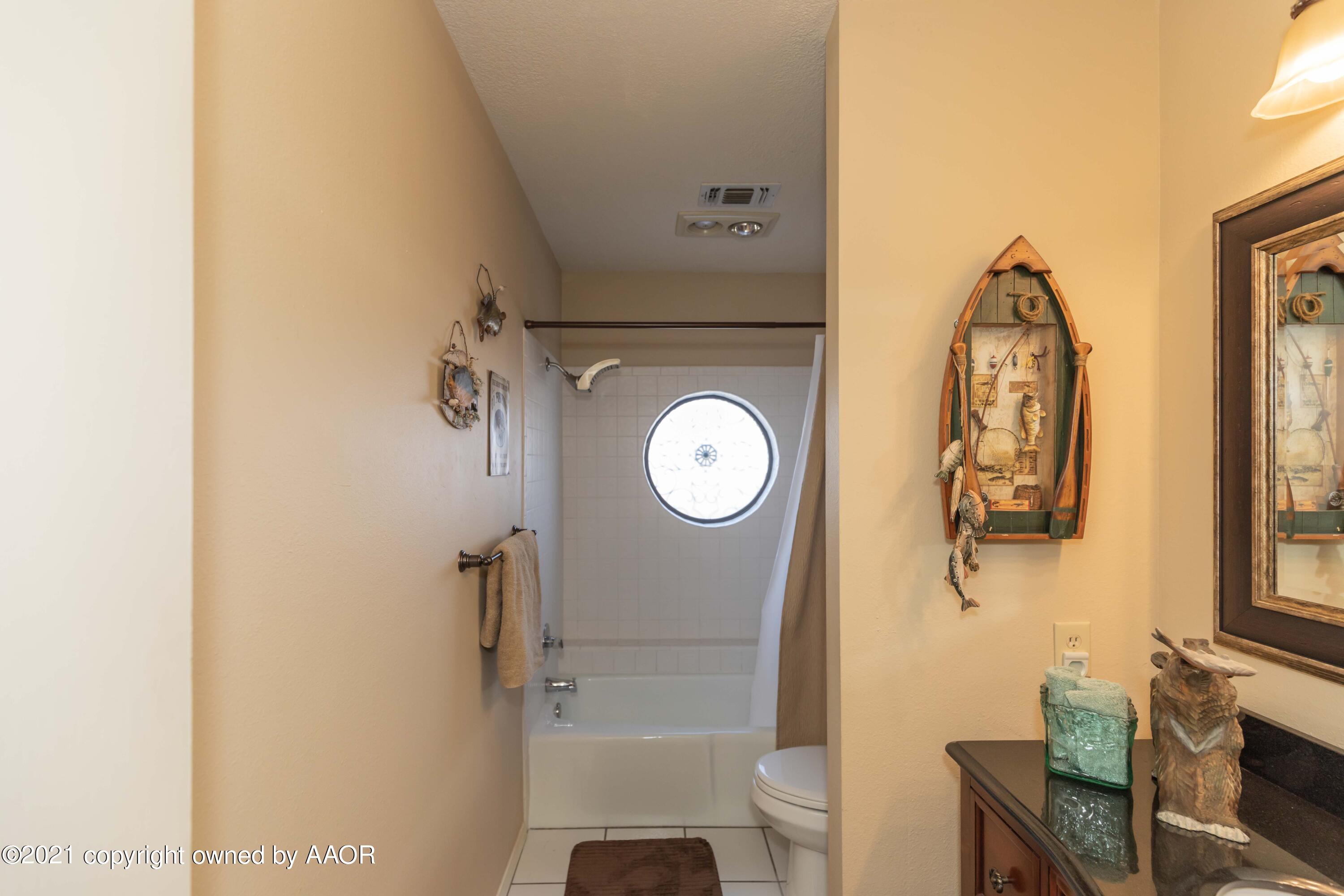 4 Stonebridge Gate Road Amarillo, TX 79124 - Photo 42 of 53 BATHROOM 2 VIEW 2