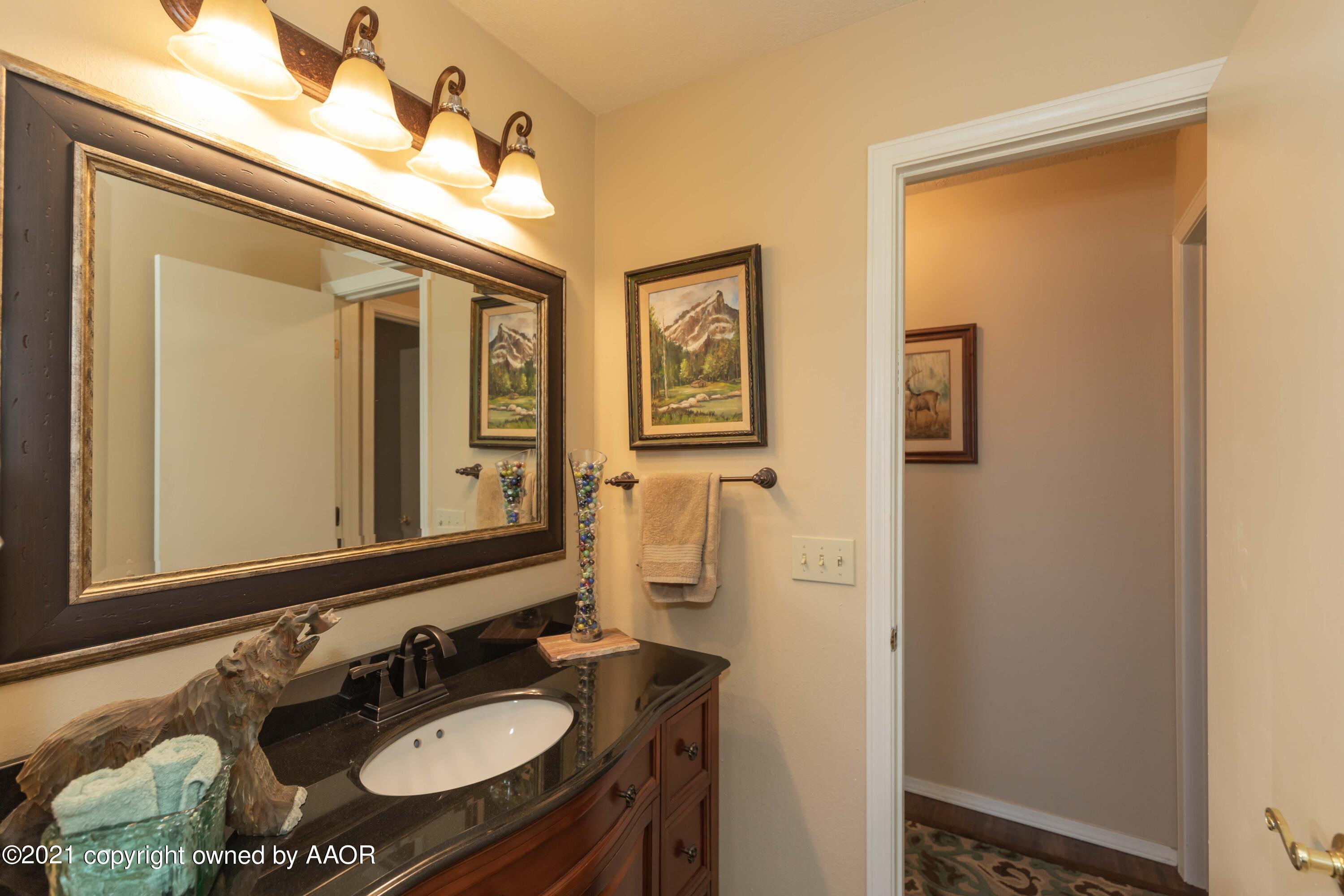 4 Stonebridge Gate Road Amarillo, TX 79124 - Photo 43 of 53 BATHROOM 2 VIEW 3
