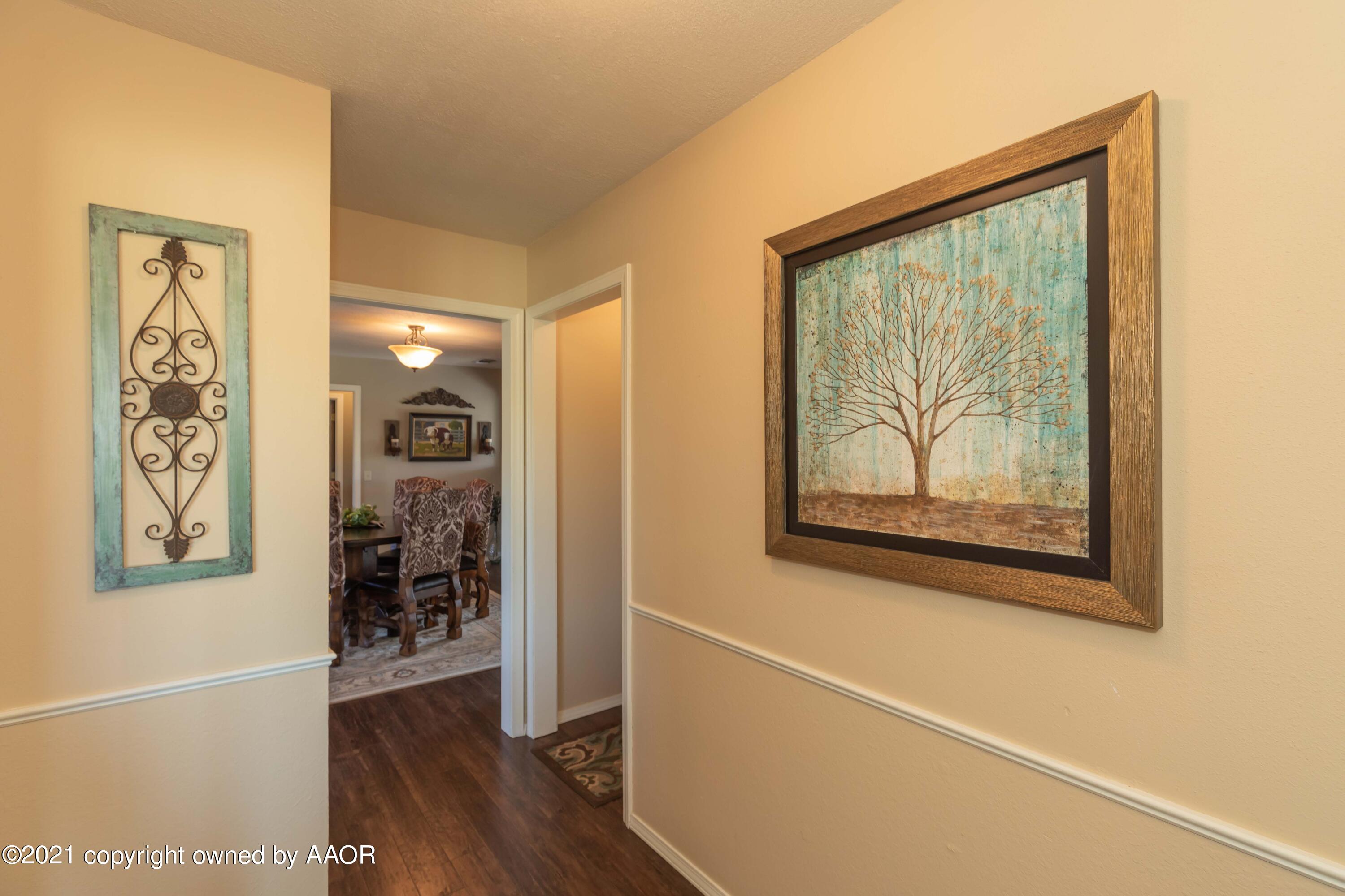 4 Stonebridge Gate Road Amarillo, TX 79124 - Photo 8 of 53 ENTRY VIEW 2