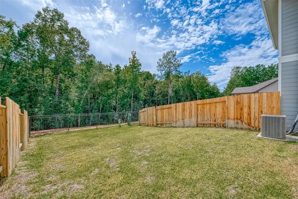 $2,200 | 548 Longleaf Pine Drive, Montgomery, TX 77316