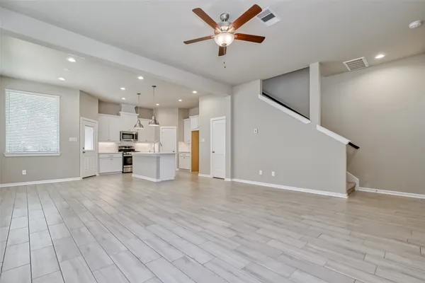 $2,200 | 548 Longleaf Pine Drive, Montgomery, TX 77316