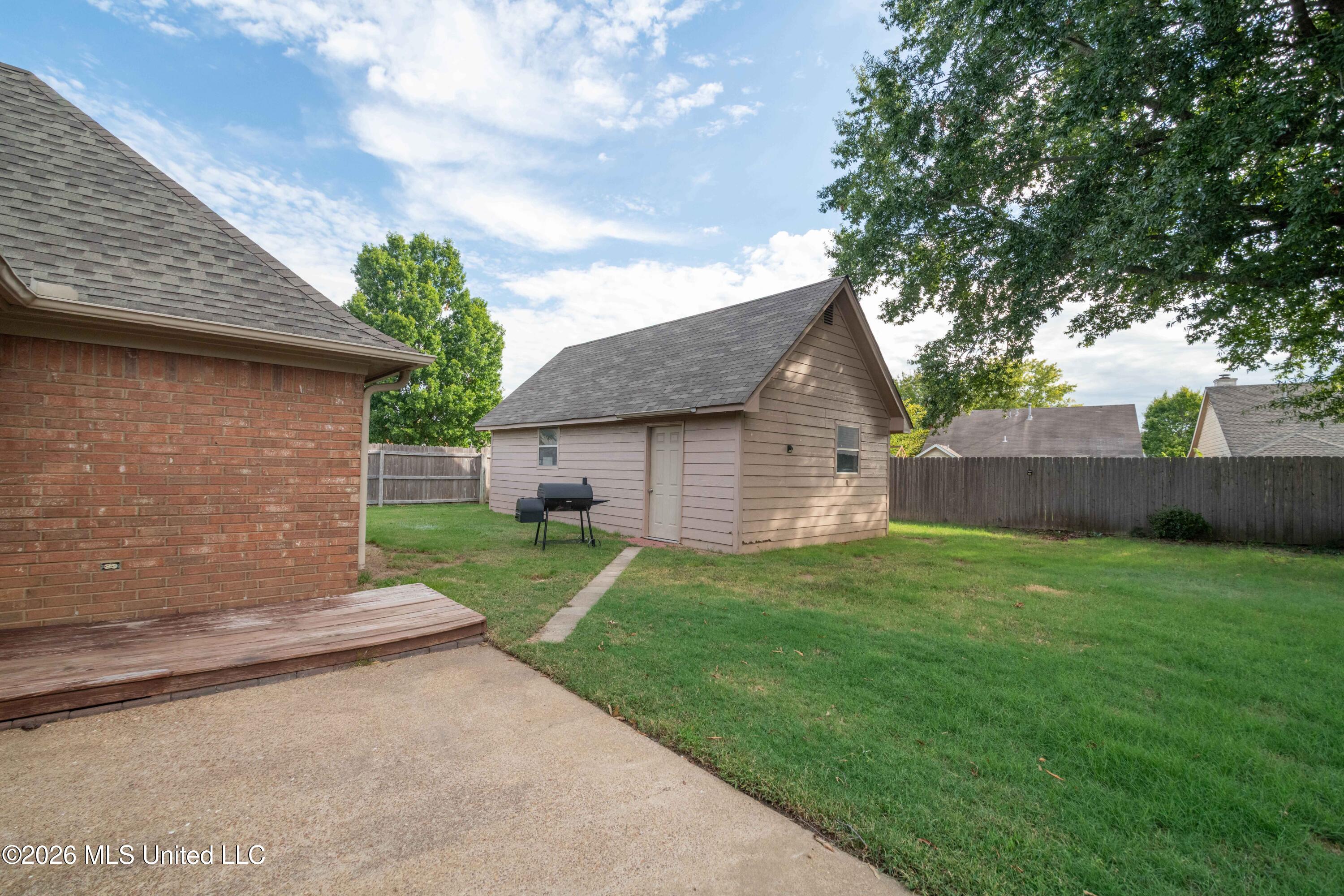 5860 Ridgetop Drive Horn Lake, MS 38637 - Photo 22 of 25 Exterior-5