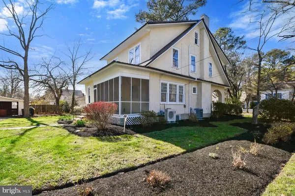 $350,000 | 301 West Market Street, Snow Hill, MD 21863