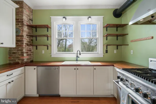 $350,000 | 301 West Market Street, Snow Hill, MD 21863