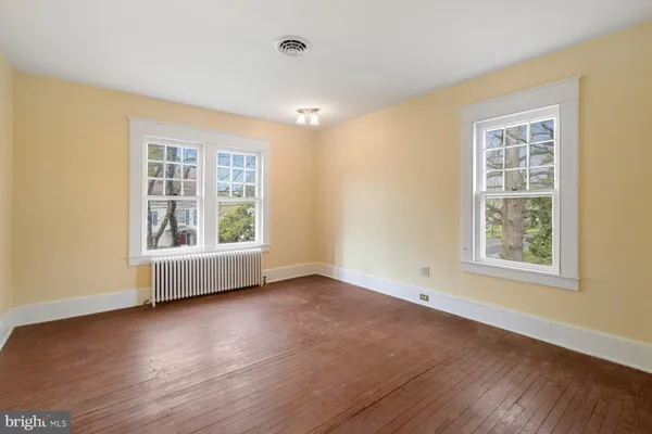 $350,000 | 301 West Market Street, Snow Hill, MD 21863