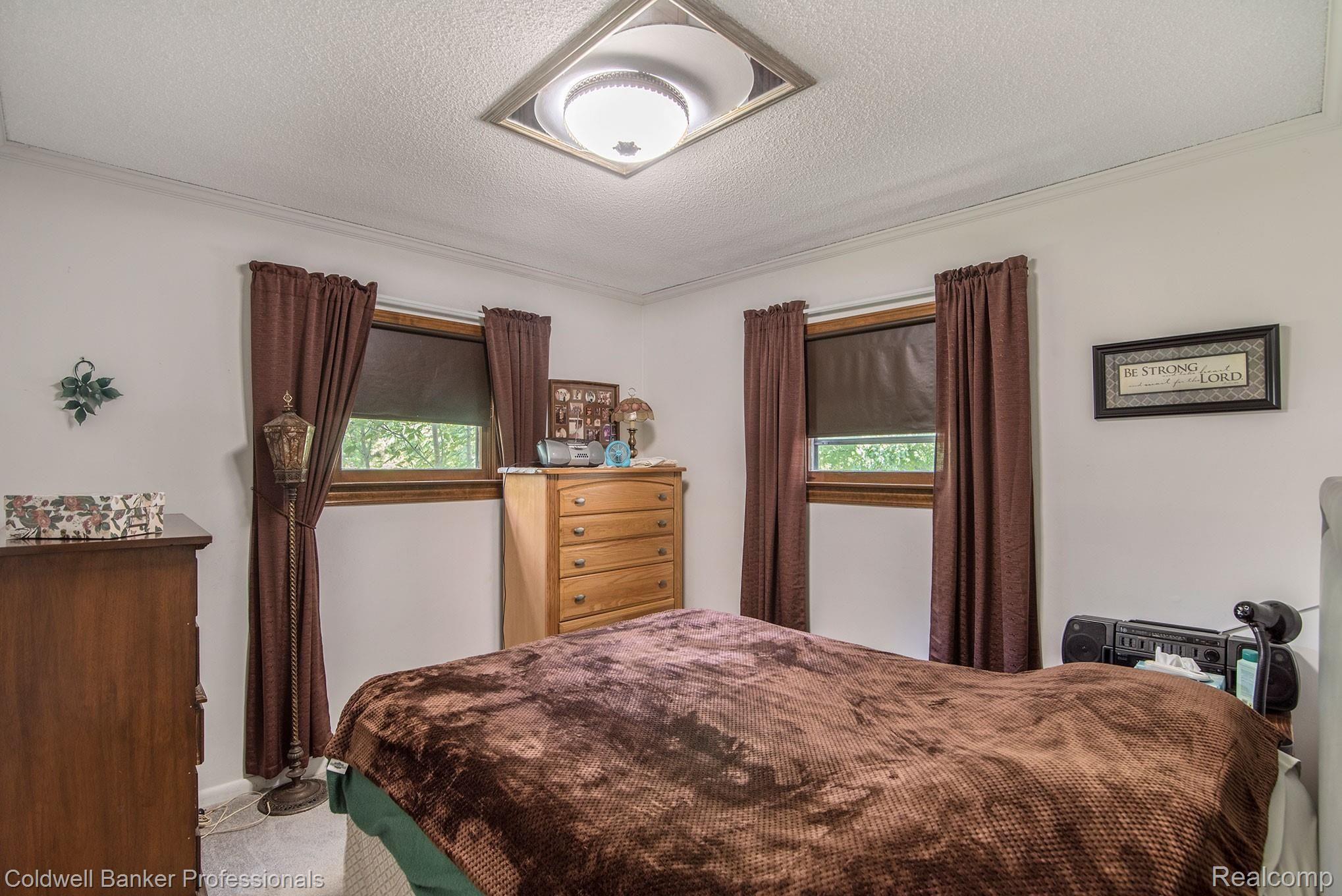 4085 South Genesee Road Grand Blanc, MI 48439 - Photo 11 of 16 DSC_5434.jpg