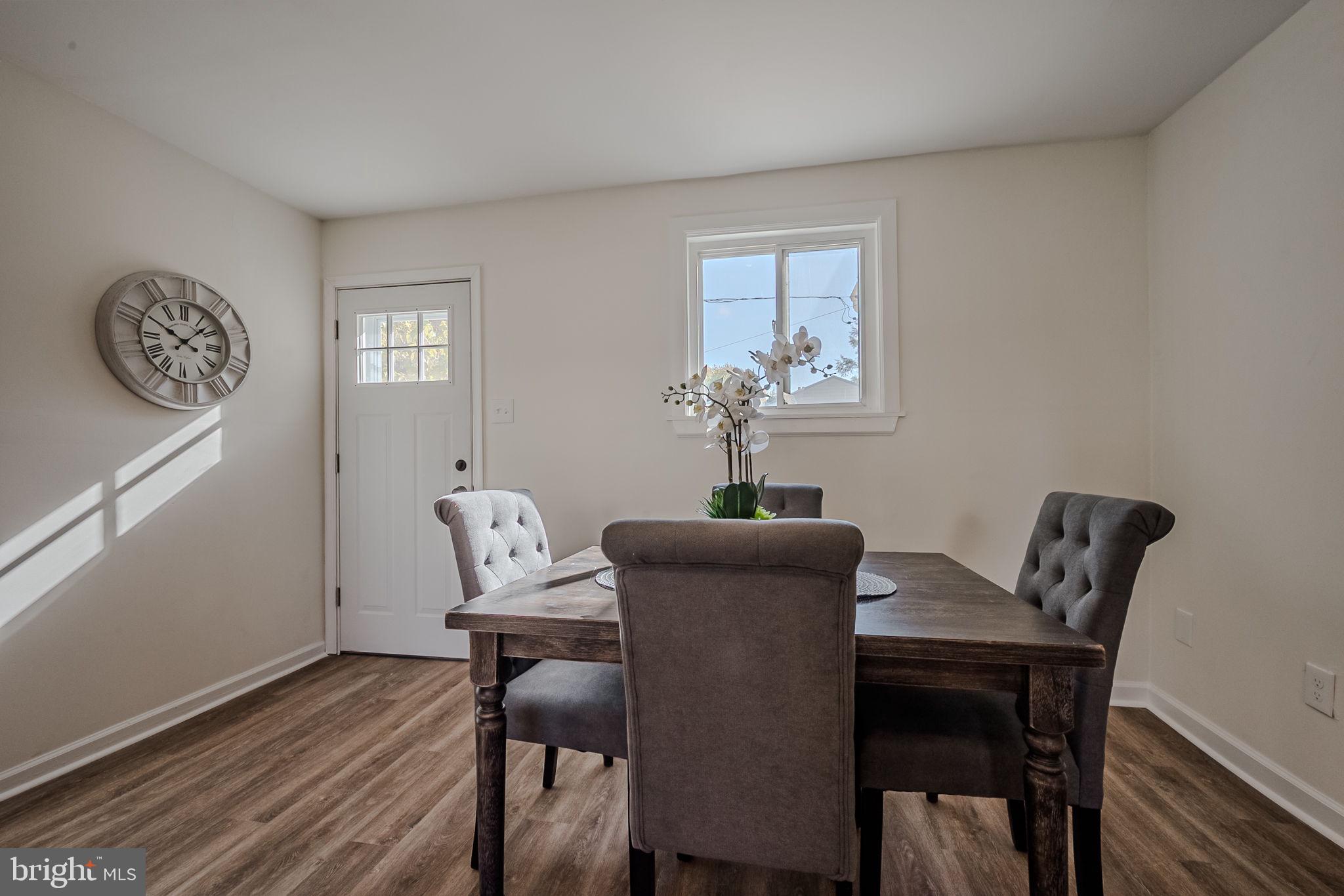 109 Patterson Road Aston, PA 19014 - Photo 15 of 32 Eat-In-Kitchen