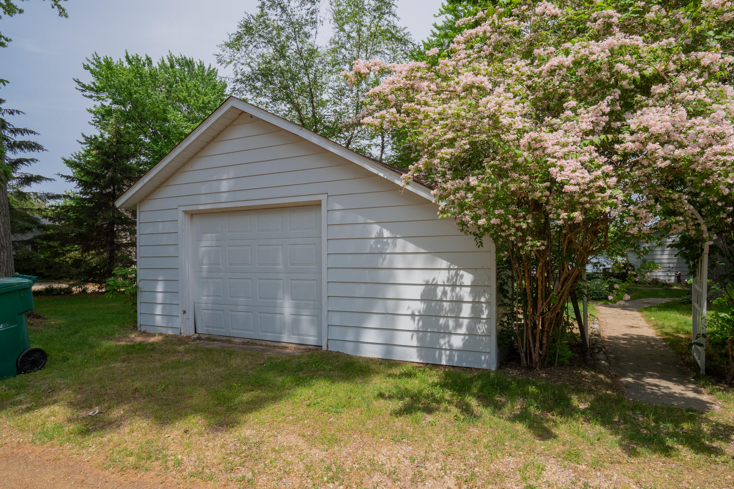 48318 Hill Drive Decatur, MI 49045 - Photo 11 of 46 48318 Hill Dr-131