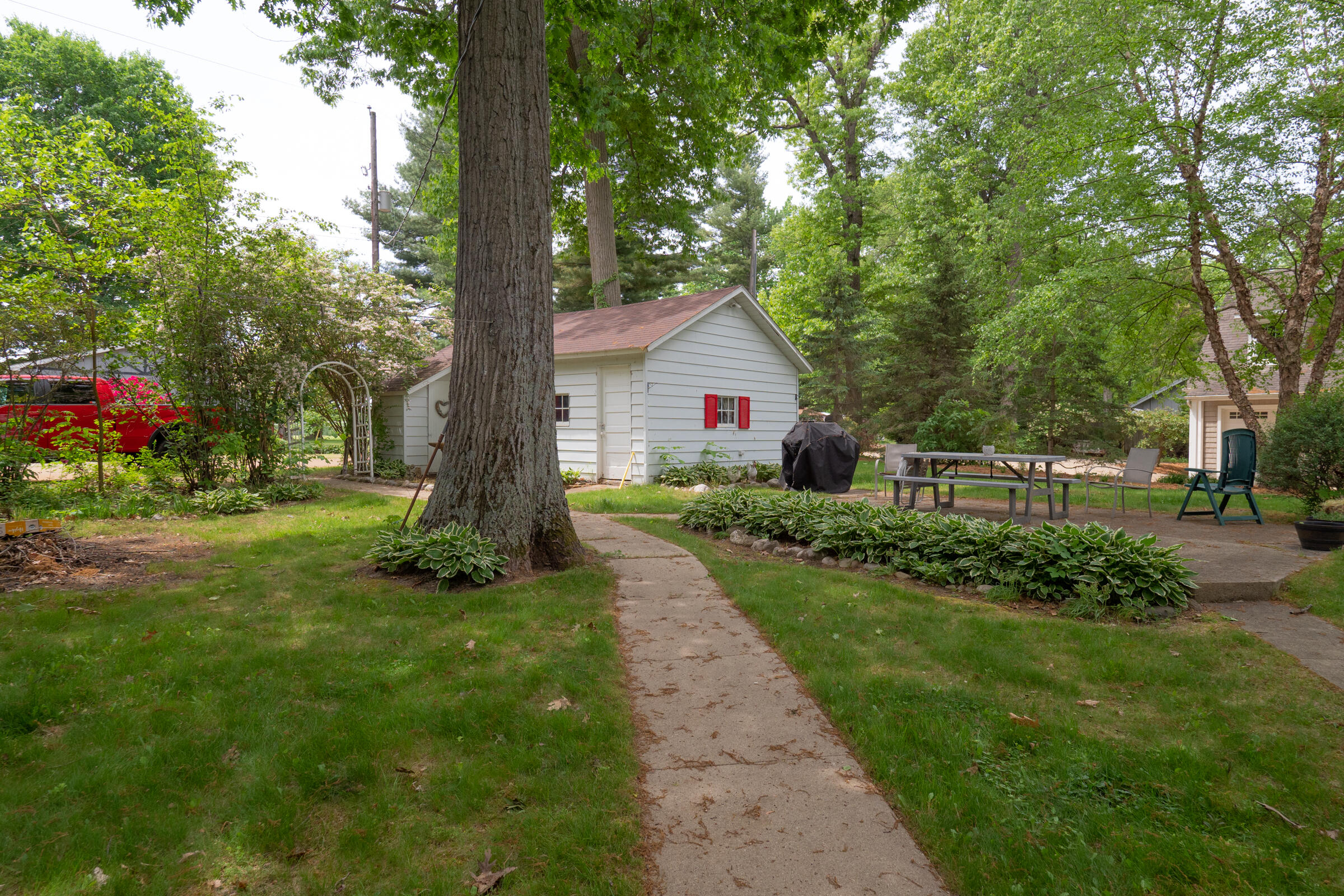 48318 Hill Drive Decatur, MI 49045 - Photo 12 of 46 48318 Hill Dr-133