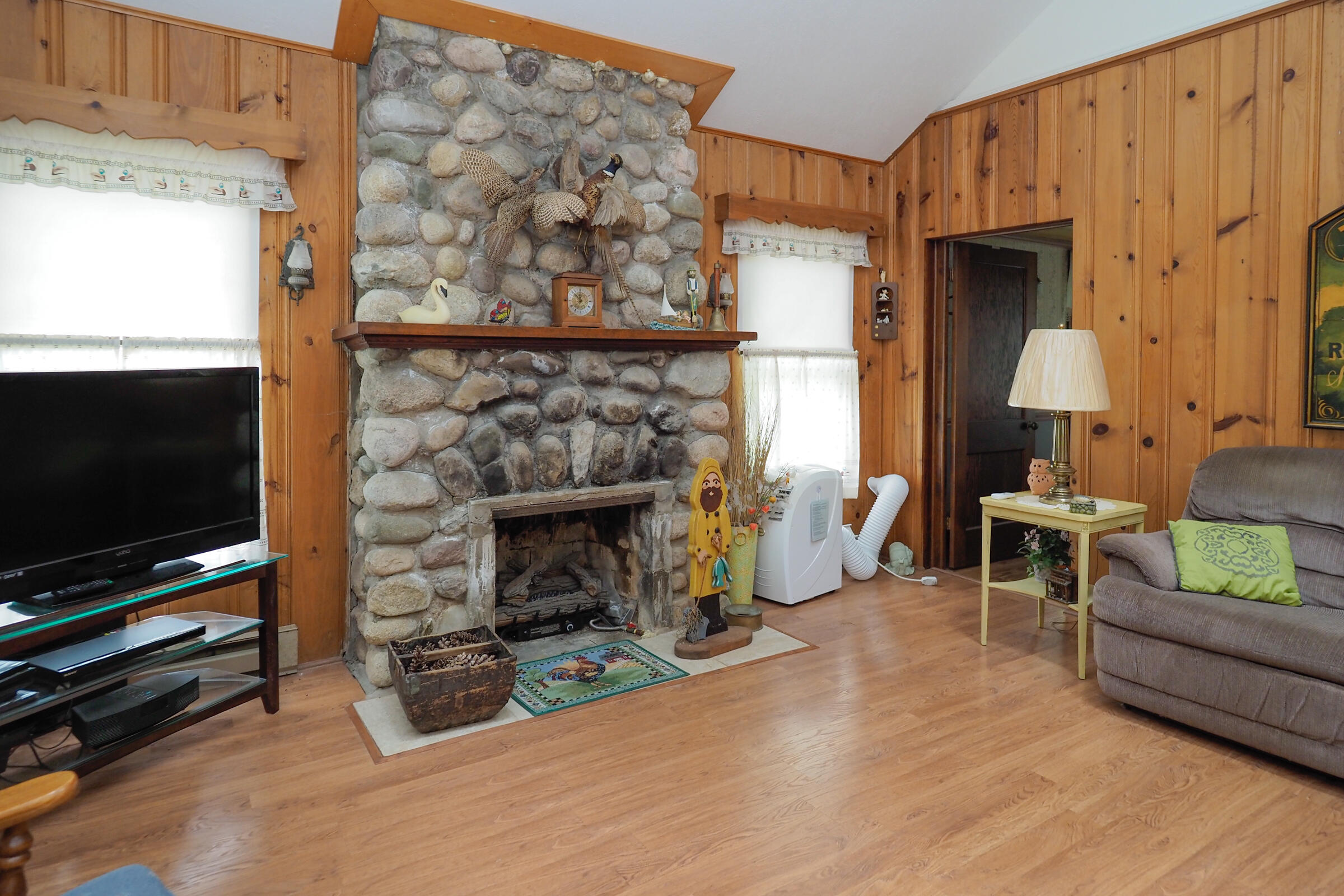 48318 Hill Drive Decatur, MI 49045 - Photo 24 of 46 48318 Hill Dr-107
