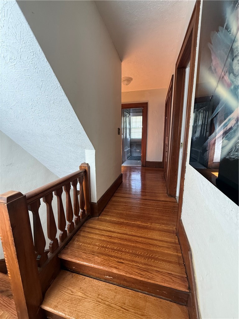 65 Alameda Street Rochester, NY 14613 - Photo 25 of 33