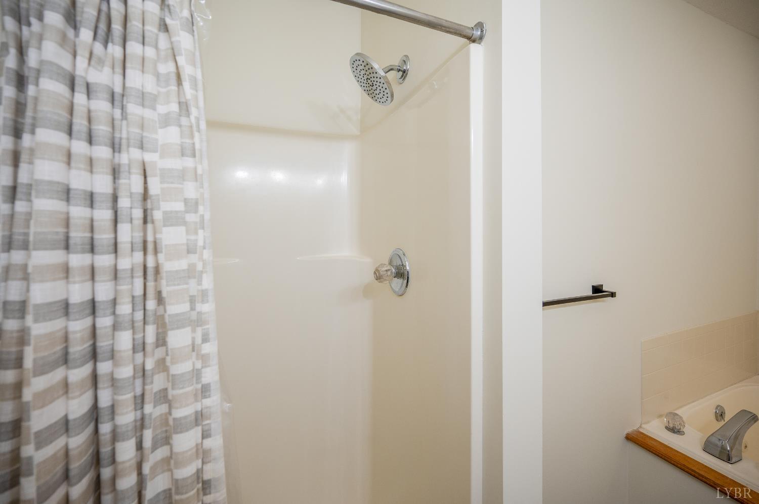 424 Oak Point Road Forest, VA 24551 - Photo 27 of 52 Gallery Image 27