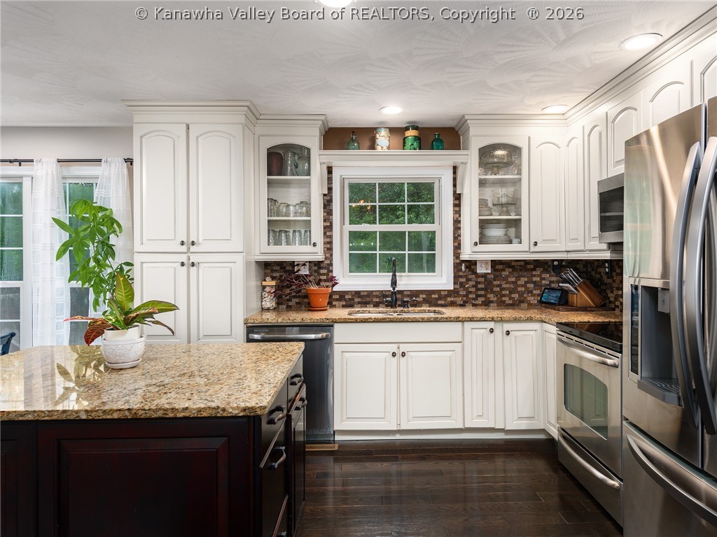 403 Rough Ridge Road Hurricane, WV 25526 - Photo 6 of 25 Gallery Image 6