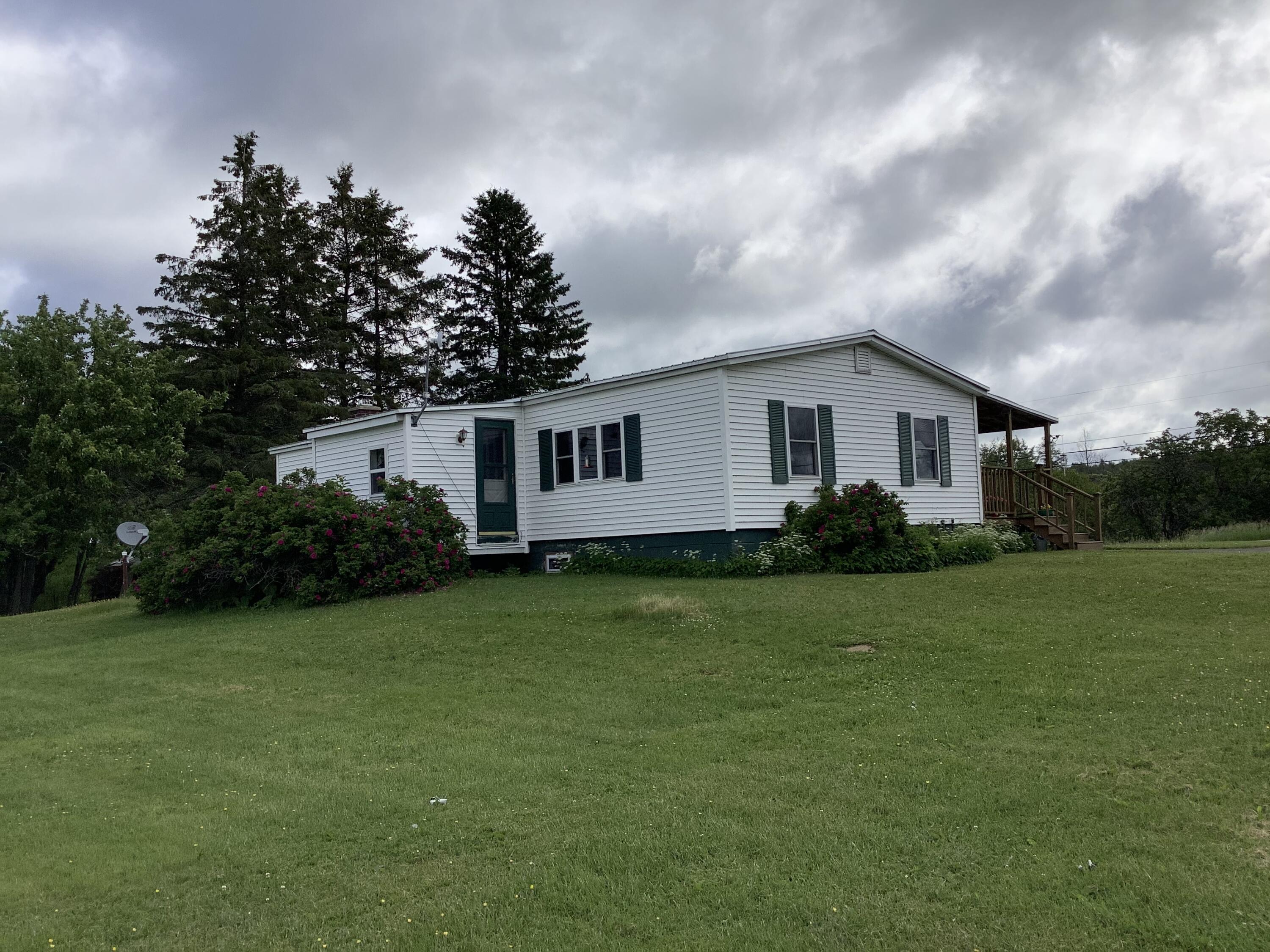 1415 Chapman Road Mapleton, ME 04757 - Photo 37 of 50 28F4D783-95FC-4FF5-A437-0116C7F35D1C