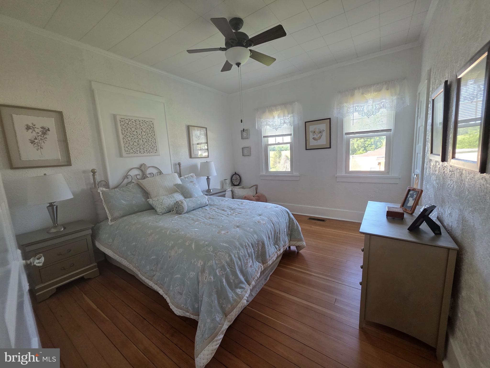 175 South Court Street Luray, VA 22835 - Photo 14 of 43 spacious primary bedroom has two closets