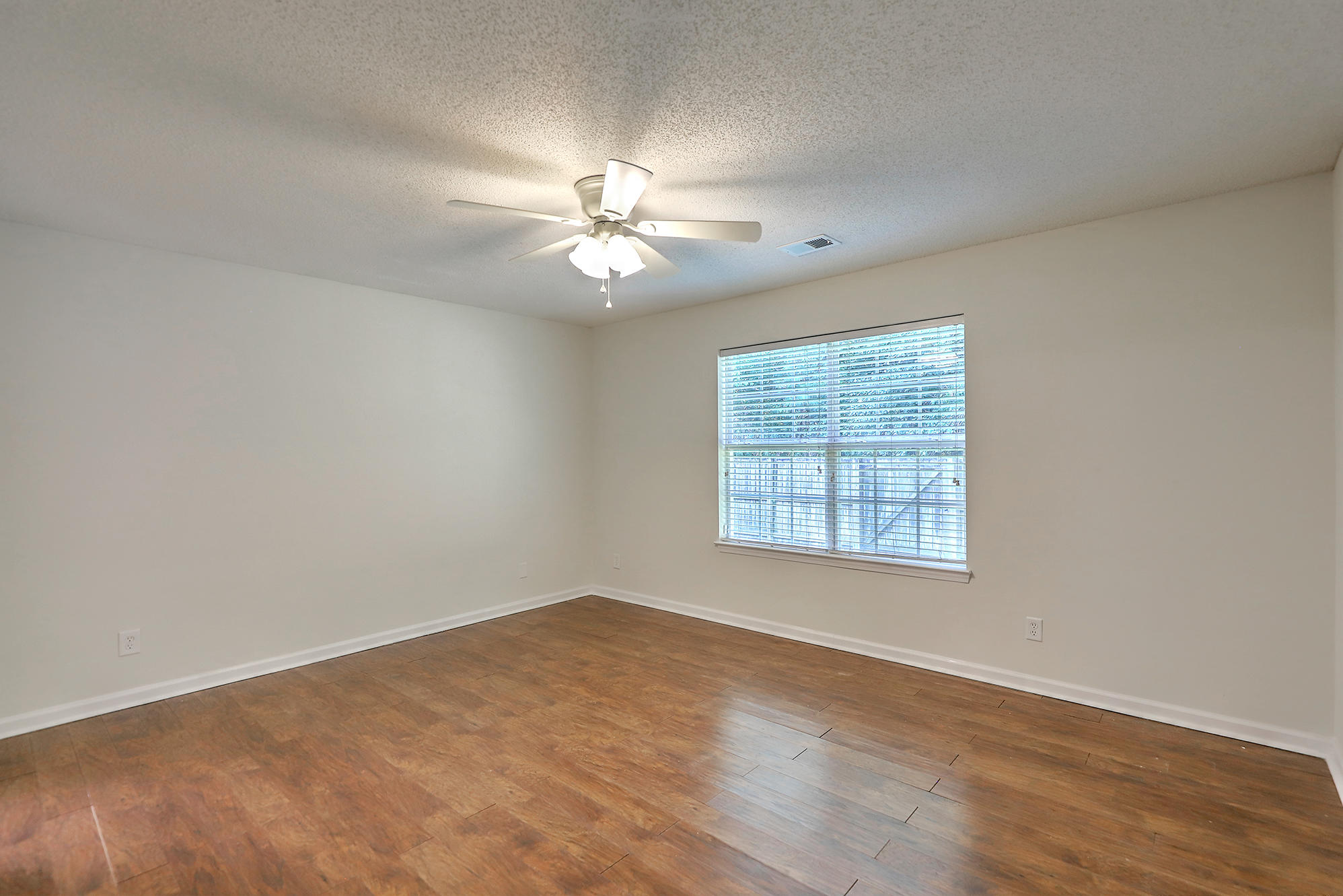 7946 New Ryder Road North Charleston, SC 29406 - Photo 7 of 27 IMG_3869_70_71