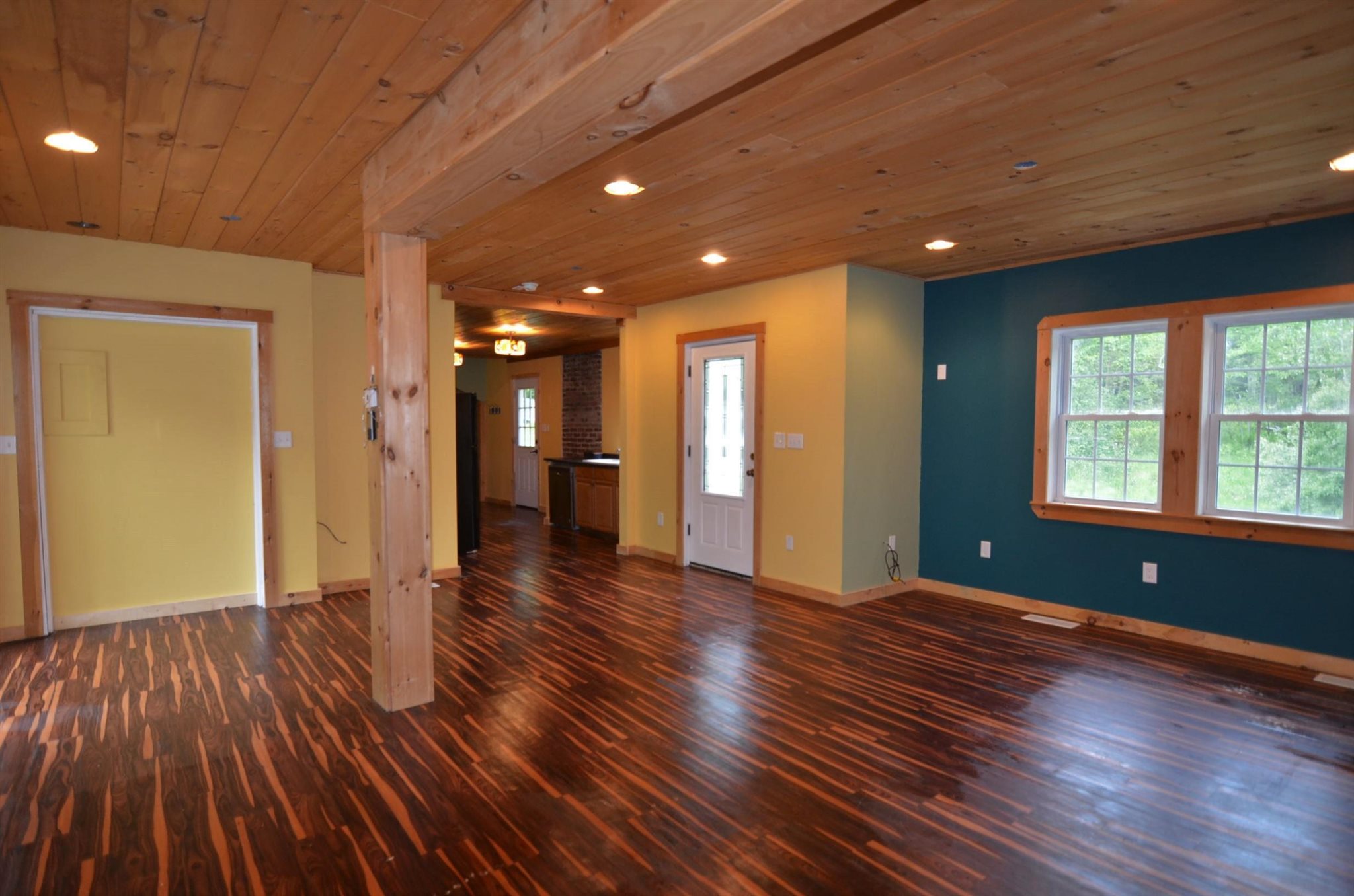 128 Quaker Path Road Wilmot, NH 03287 - Photo 5 of 27 Gallery Image 5
