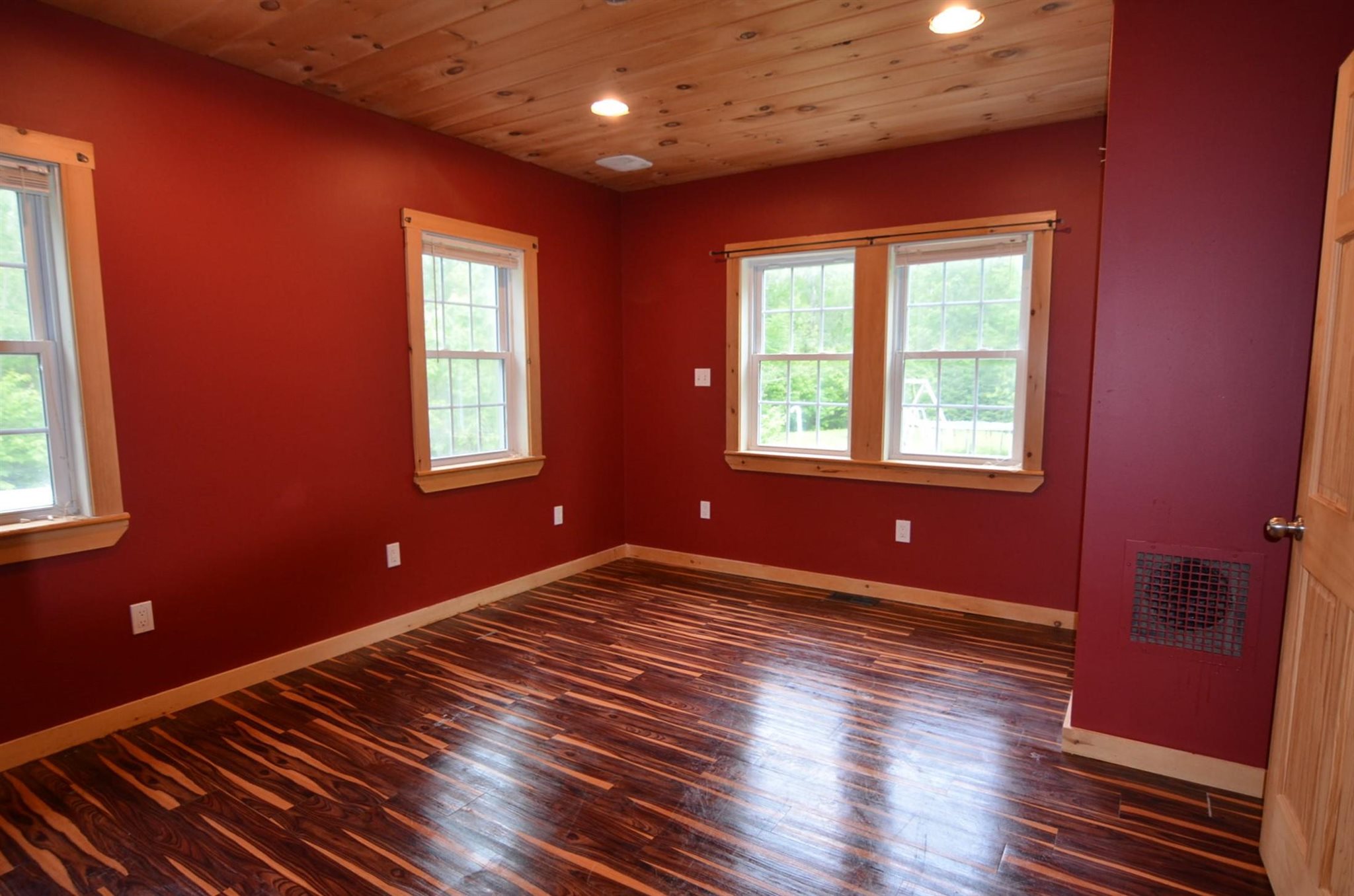 128 Quaker Path Road Wilmot, NH 03287 - Photo 8 of 27 Gallery Image 8