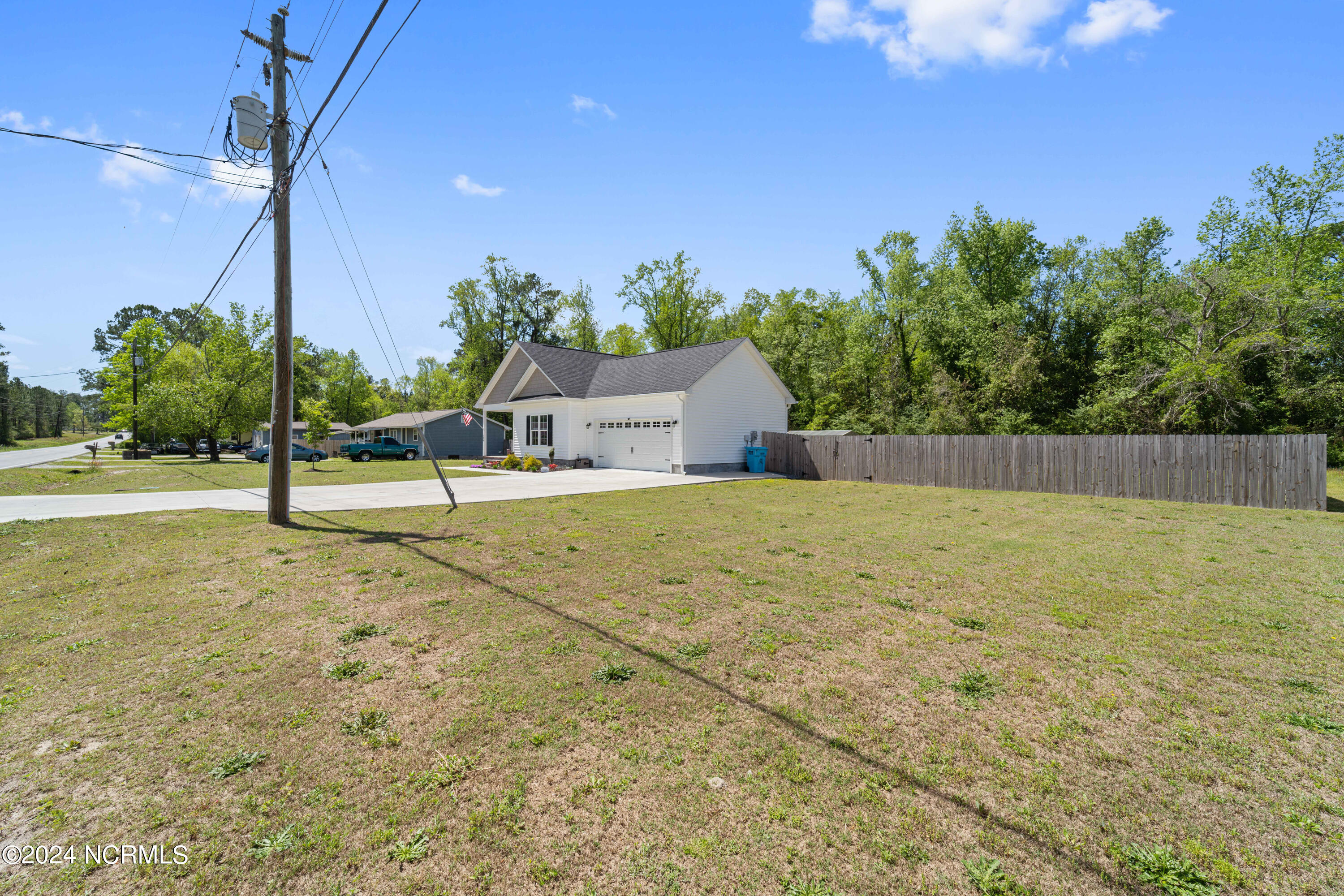 126 Fire Tower Road Richlands, NC 28574 - Photo 9 of 52 DSC09743