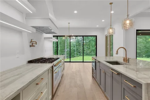 $2,475,000 | 4125 Ashwoody Trail Northeast, Brookhaven, GA 30319