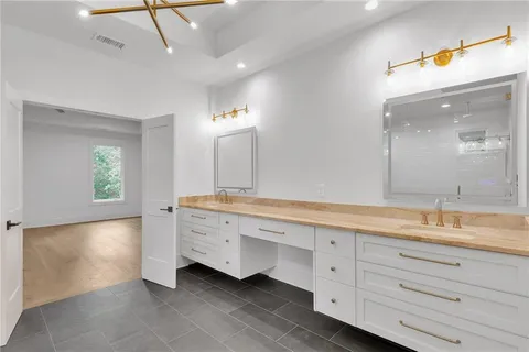 $2,475,000 | 4125 Ashwoody Trail Northeast, Brookhaven, GA 30319