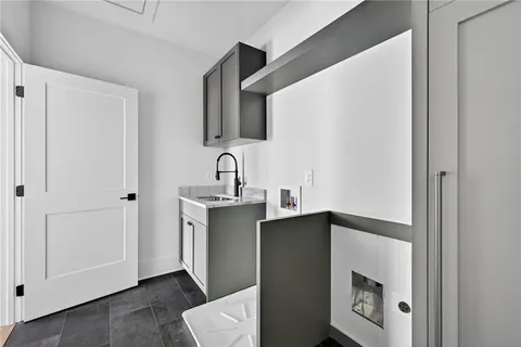 $2,475,000 | 4125 Ashwoody Trail Northeast, Brookhaven, GA 30319