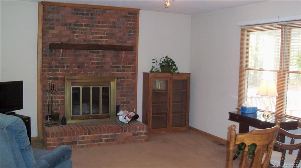 1438 Ernest Road York, SC 29745 - Photo 8 of 21 Gallery Image 8