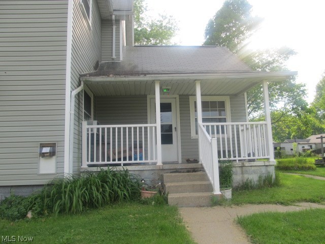 1210 Walnut Road Southwest Massillon, OH 44647 - Photo 2 of 11 Gallery Image 2