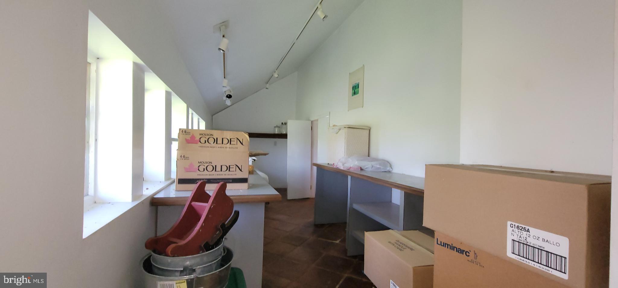 811 Richmond Road Castleton, VA 22716 - Photo 17 of 31