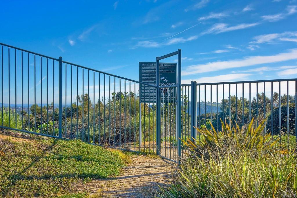 6795 Palermi Place Carlsbad, CA 92011 - Photo 45 of 48