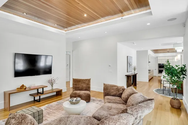 $4,539,000 | 11 Winthrop Circle, Weston, MA 02493