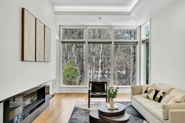 $4,539,000 | 11 Winthrop Circle, Weston, MA 02493