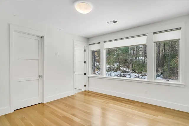 $4,539,000 | 11 Winthrop Circle, Weston, MA 02493