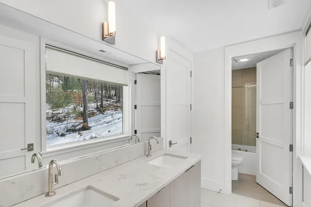 $4,539,000 | 11 Winthrop Circle, Weston, MA 02493