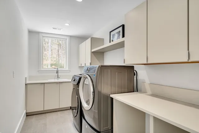 $4,539,000 | 11 Winthrop Circle, Weston, MA 02493