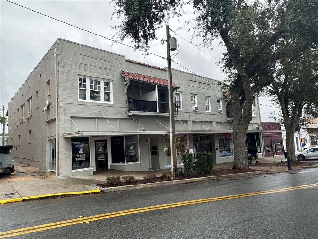 35 North 6th Street, Unit 8 Haines City, FL 33844 - Photo 17 of 17 a view of a building with a street