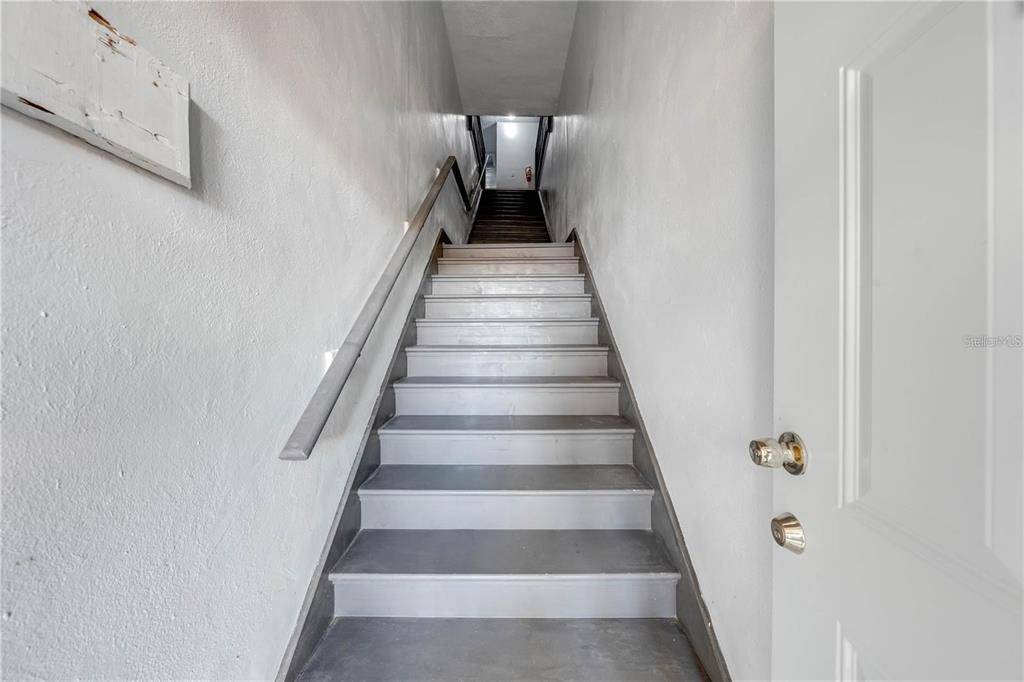 35 North 6th Street, Unit 8 Haines City, FL 33844 - Photo 3 of 17 a view of entryway