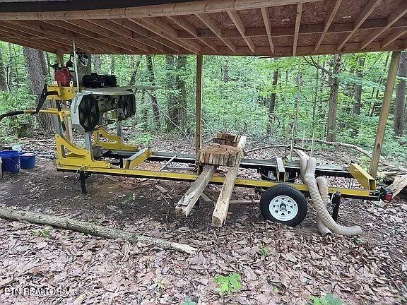 $989,900 | 235 Sparta Street, Spencer, TN 38585