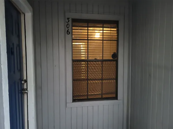 $1,350 | 9700 Leawood Boulevard, Unit 7/14, Houston, TX 77099